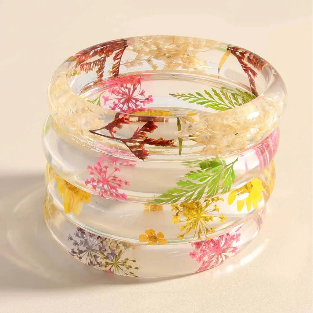 Cool Vintage Flower Leaf Transparent Acrylic Wide Bangle Bracelet Women Boho Coloful Dried Daisy Resin Bracelets INS Jewelry Qme