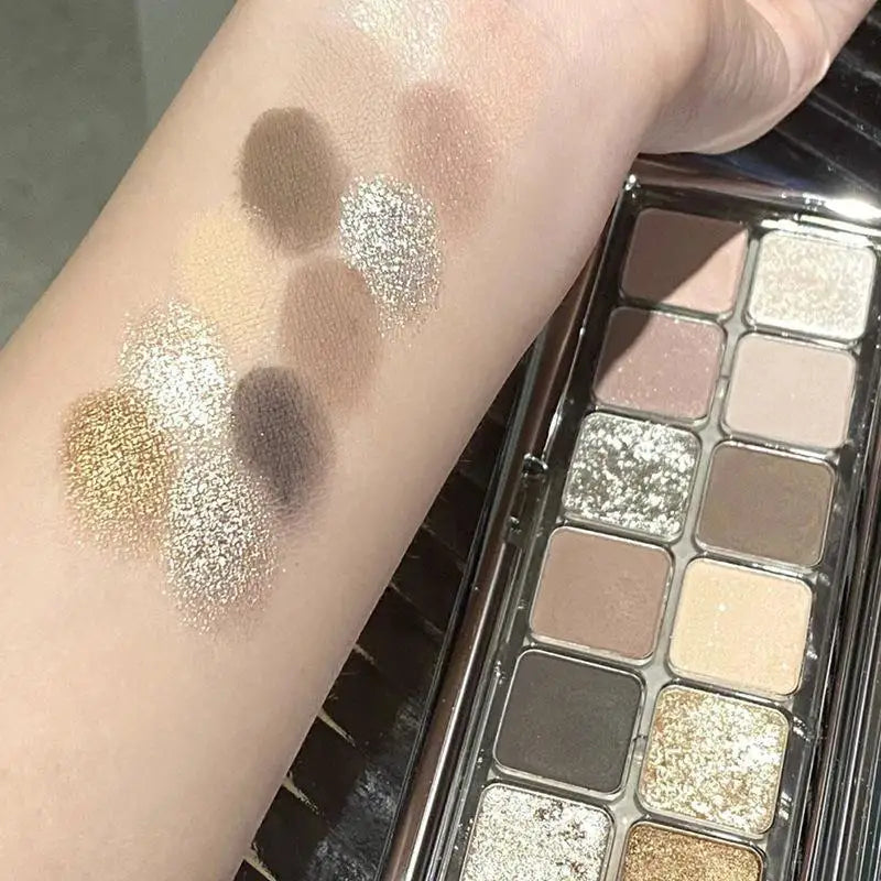 12-color Eyeshadow Palette Shimmering Shimmer Matte Finishes Qme