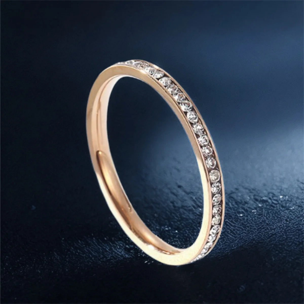 Luxury Designs Full Cubic Zirconia Rotating Rings for Women High Quality Stainless Steel Waterproof Jewelry 2025 Wedding Rings Qme