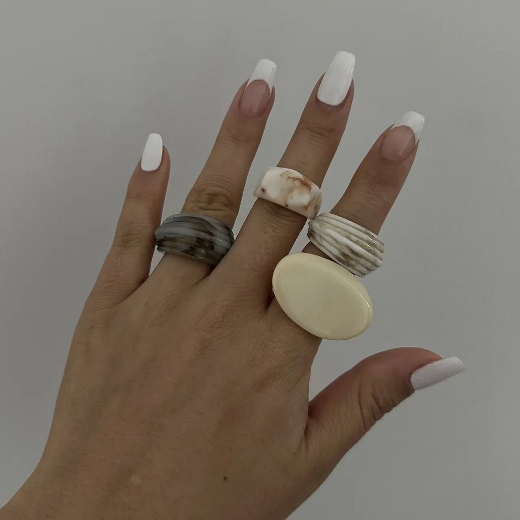 Fashion Colorful Clear Resin Oval Rings Acrylic Water Droplets Shape Women Girls Travel Summer Jewelry Ins Hip Hop Rings Women Qme