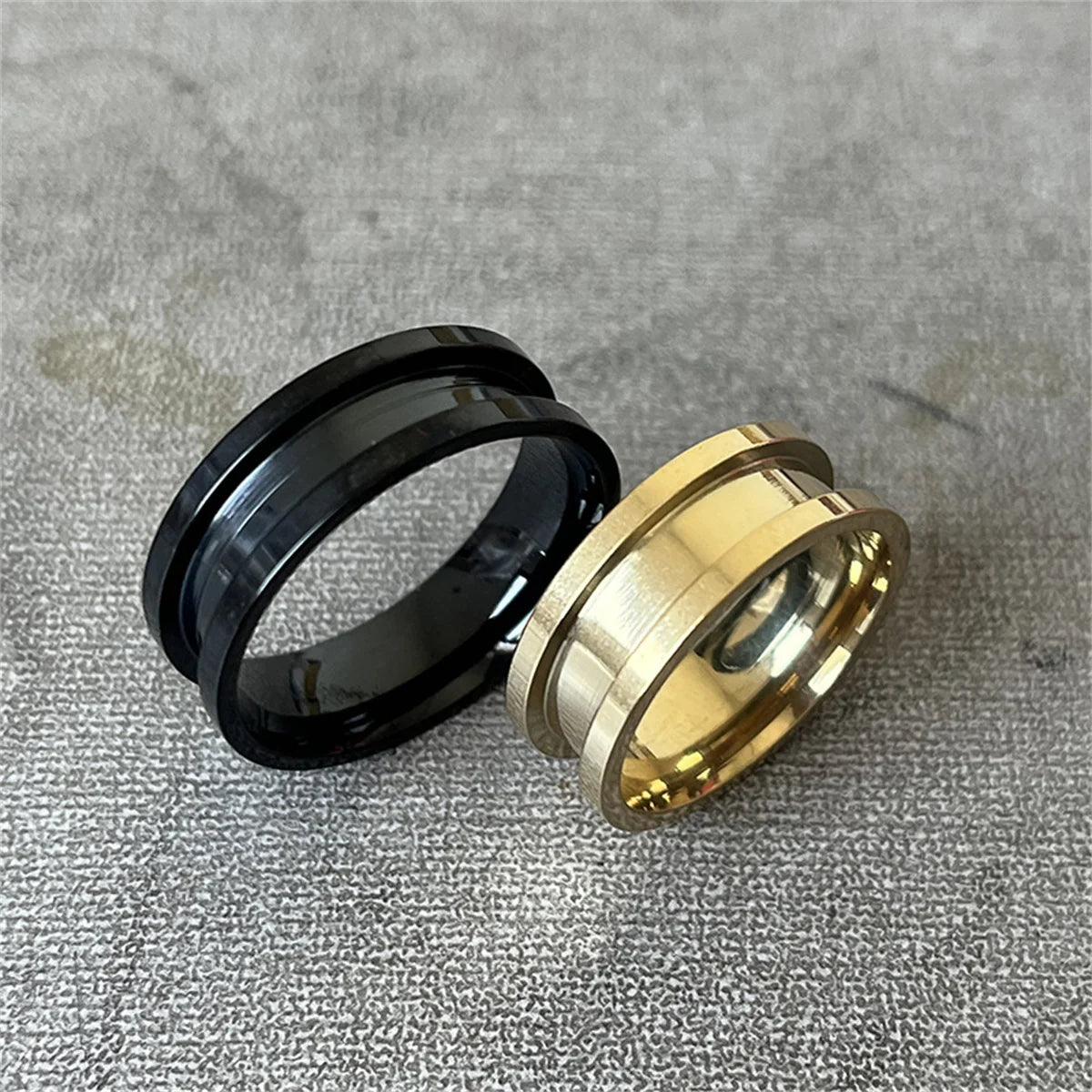 Cool Trendy Men's 8mm Black Titanium Wedding Band Rings Double Black Groove Beveled Edge Stainless Steel Engagement Ring For Men Qme