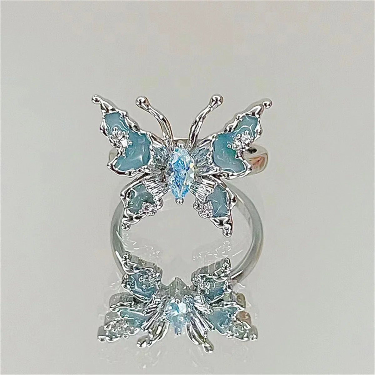 Exquisite Blue Butterfly Pearl Rings for Women Crystal Rhinestones Engagement Ring Bridal Wedding Anniversary Gift Jewelry Qme
