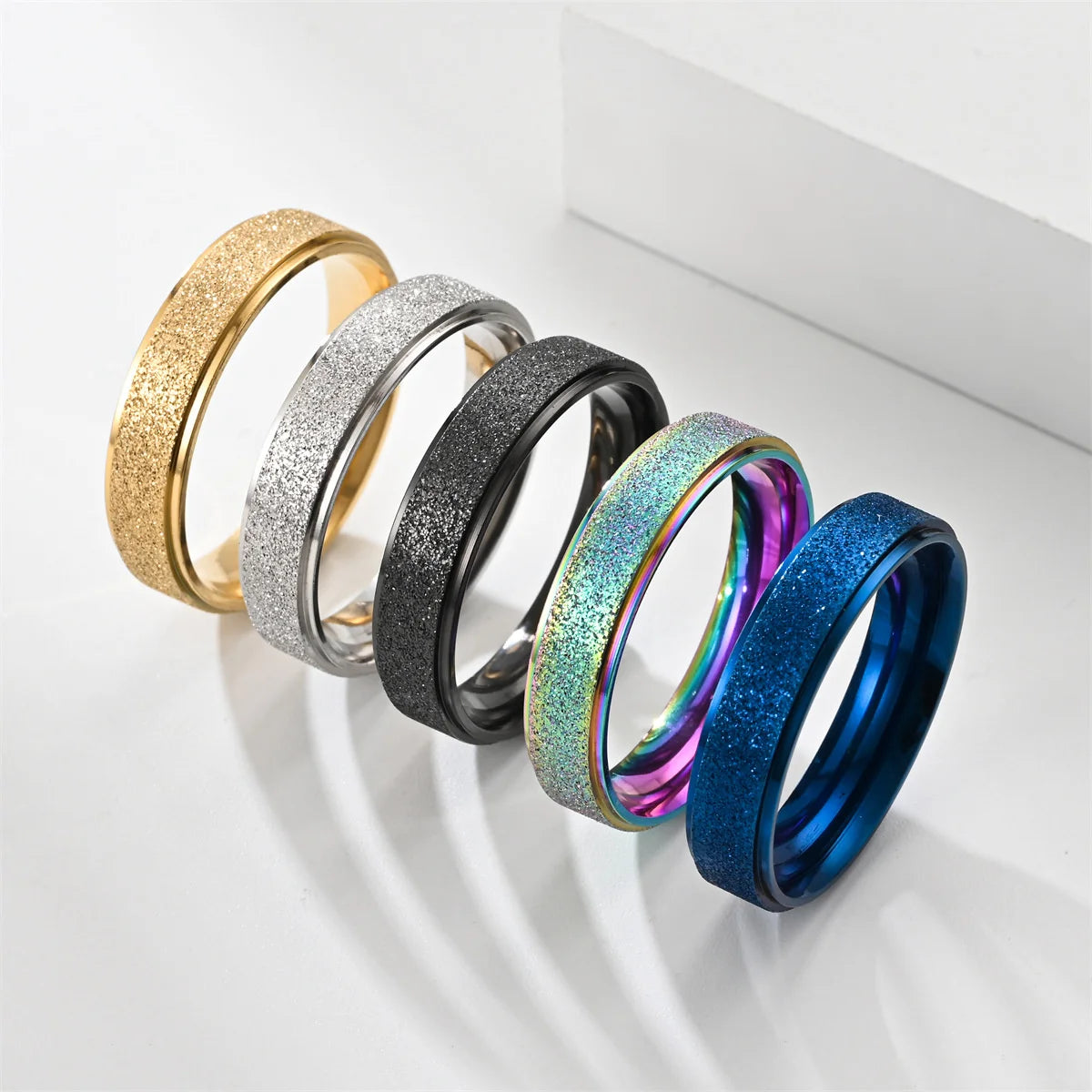 Cool 6MM Anxiety Relief Spinner Ring for Women and Man Stainless Steel Sand Blast Glitter Finish Gold Color Fidget Ring Band Qme