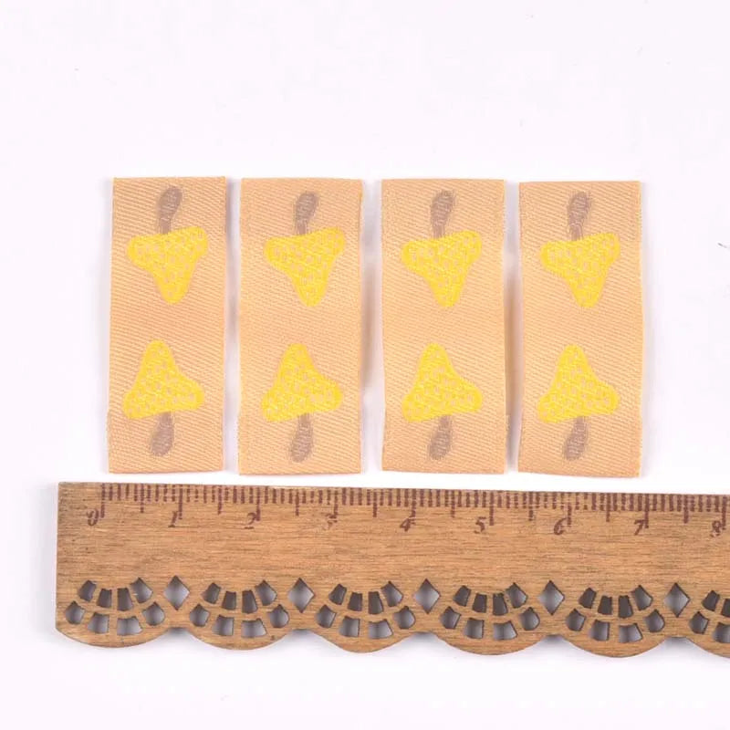 50Pcs Maple/Mushroom Embroidery Washable Labels Sewing Accessories Care Bags Clothing Tags For Garment Handmade Crafts c3159 Qme 3