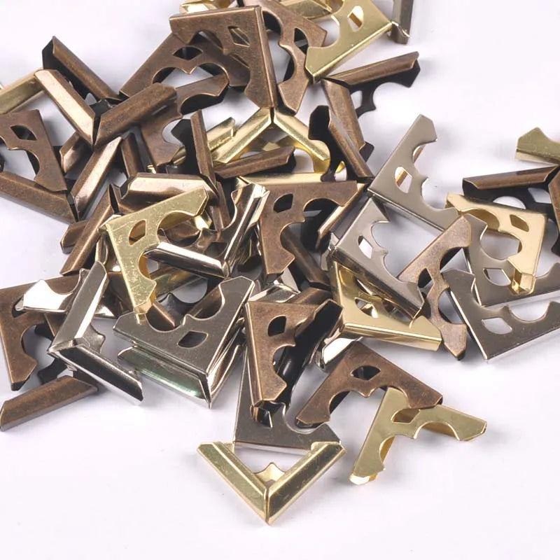50pcs Bronze/Silver/Bronze Metal Book Corners Protectors For Scrapbooking Accessories Albums Menus Folders Box DIY Decor 16x16mm Qme