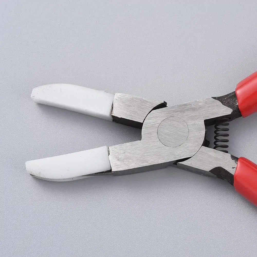 Pandahall Carbon Steel Jewelry Pliers Red Flat Nose Plier with Cover for Jewelry DIY Making Tools 142x98x8mm Qme
