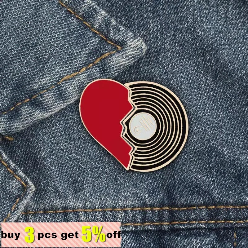 2pcs/set Broken Heart Wine Bottle Enamel Pins Fashion Love Brooch for Lover Denim Jackets Metal Badge Pin Backpack Jewelry Gifts Qme