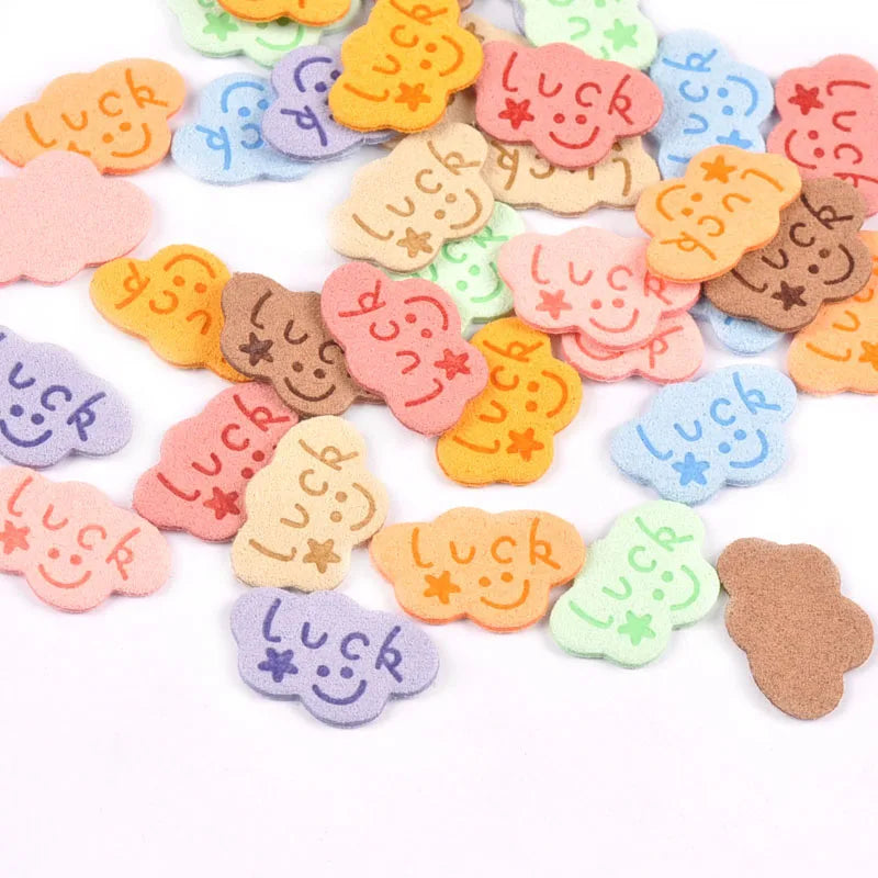 20Pcs Colorful Cloud Embossed Flannelette Labels Tags For Sewing Accessories Bags Garment DIY Clothing Handmade Supplies c3211 Qme