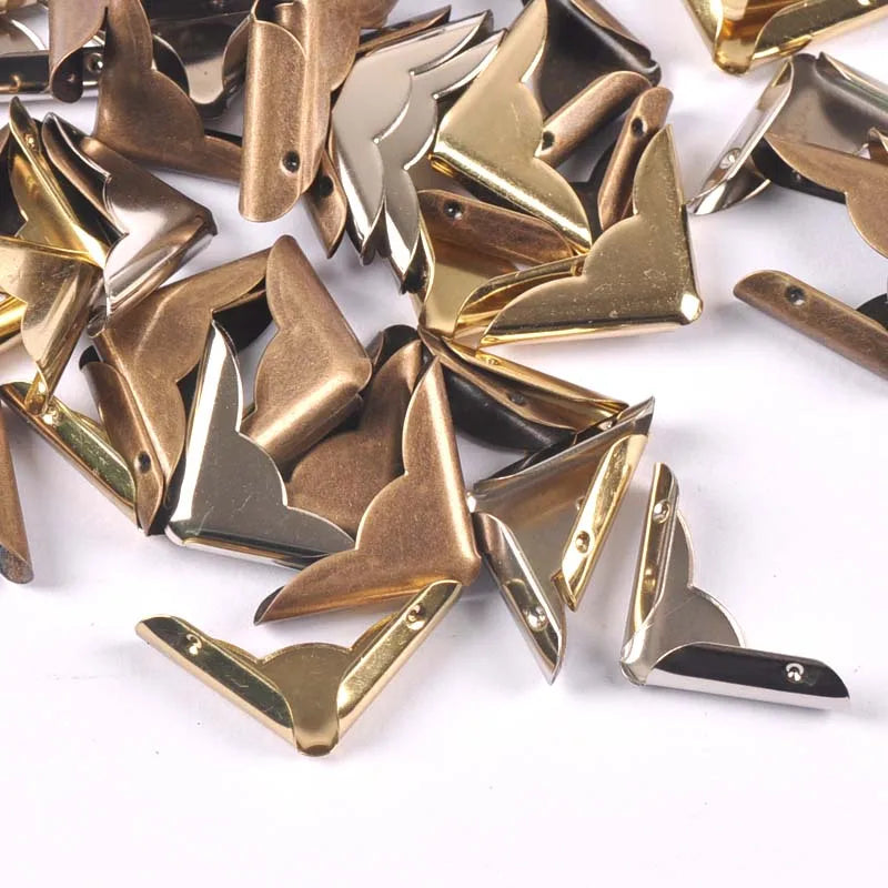 50pcs Bronze Tone Metal Books Corners Protectors For Scrapbooking Albums Decorative Corner Menus Folders Box DIY Accessories Qme