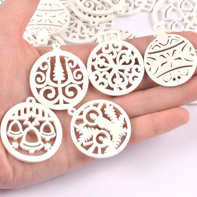 10pcs 32-35mm white Carved Christmas Ball Wood DIY Christmas Tree Ornament Wooden Scrapbooking Decoration Ornament m2263 Qme