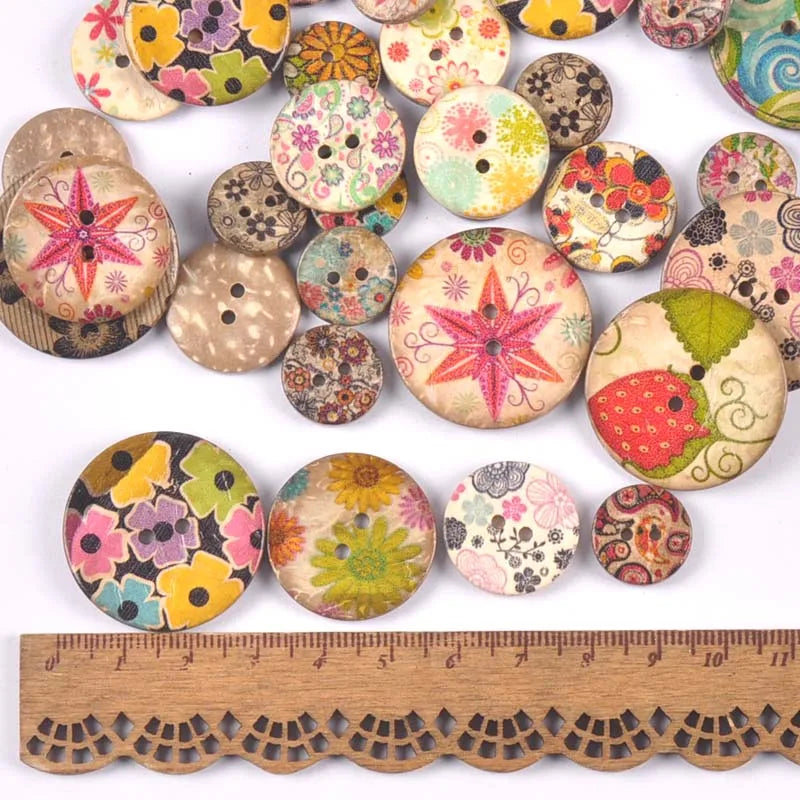 30Pcs Mixed pattern Printing coconut husk Buttons Sewing Accessories DIY Clothes Handmade Scrapbooking Home Decor 2Holes m2641 Qme