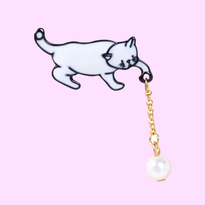 Cute Cartoon Cat Kitten Pearl Metal Brooch Pins with Chain DIY Button Pin Denim Jacket Pin Badge Jewelry Gift for Kids Wholesale Qme