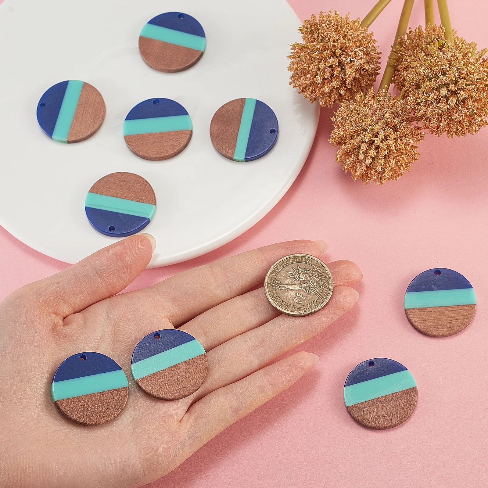10Pcs Tri-color Resin Wood Charms Flat Round Wooden Pendants for Making DIY Women Girl Statement Jewelry Necklace Earrings Qme