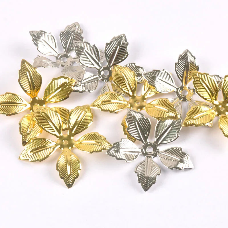 20Pcs Silver Flowers Metal Crafts Wraps Filigree Connectors Embellishments For Scrapbooking Home Decor Handicraft Gift Yk0762-10 Qme