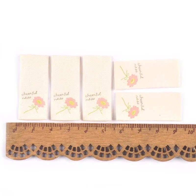 50Pcs Flower Printed Washable Brige Labels For Sewing Accessories Care Bags Clothes Tag Handmade Crafts Supplies 1.6x3.8cm c2887 Qme 3