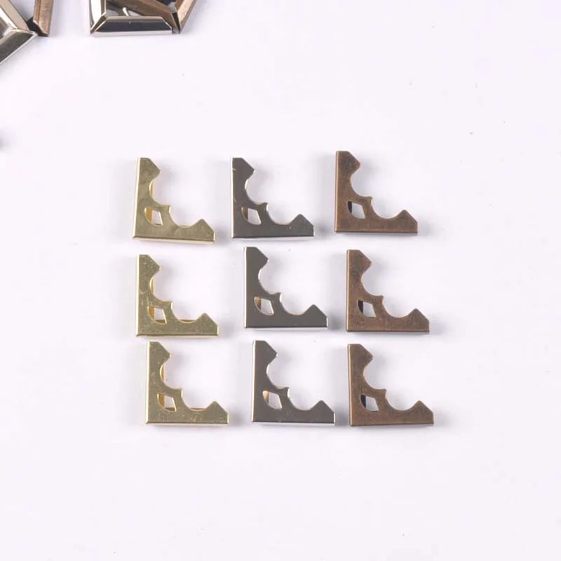 50pcs Bronze/Silver/Bronze Metal Book Corners Protectors For Scrapbooking Accessories Albums Menus Folders Box DIY Decor 16x16mm Qme