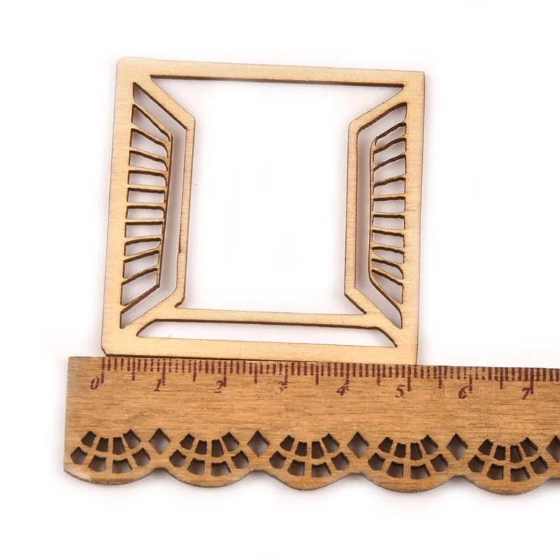 60-80mm Hollow Window Pattern Wood Slices DIY Crafts Scrapbook For Wooden Home Decoration Handicrafts Ornaments 4Pcs m2560 Qme 2