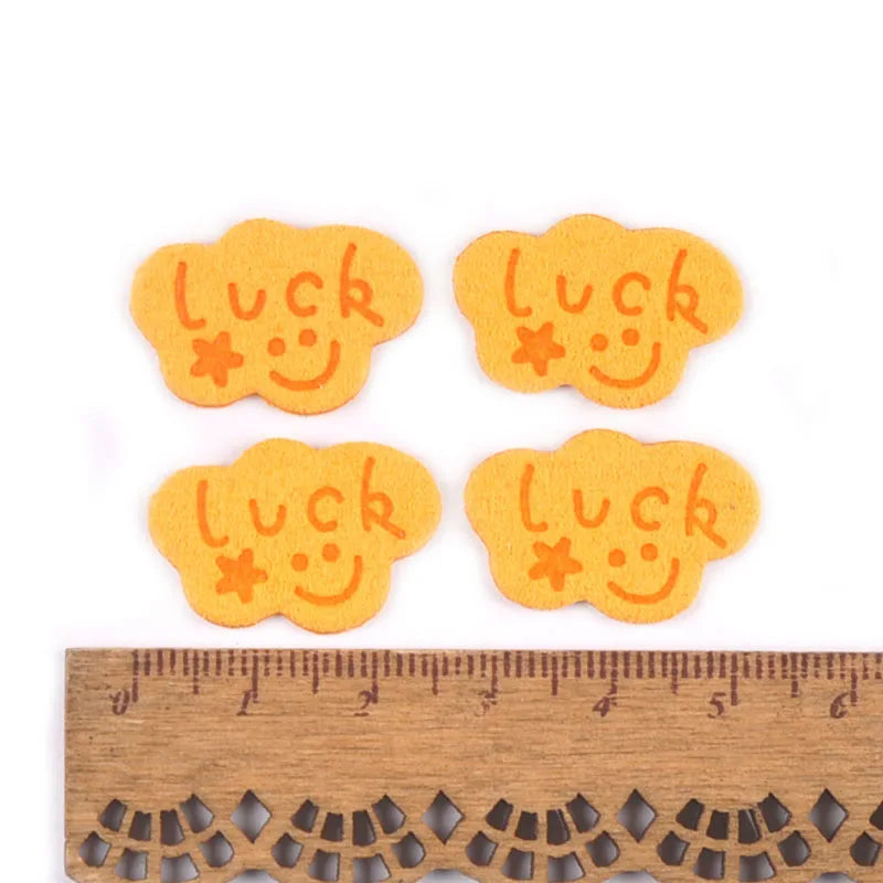 20Pcs Colorful Cloud Embossed Flannelette Labels Tags For Sewing Accessories Bags Garment DIY Clothing Handmade Supplies c3211 Qme 5