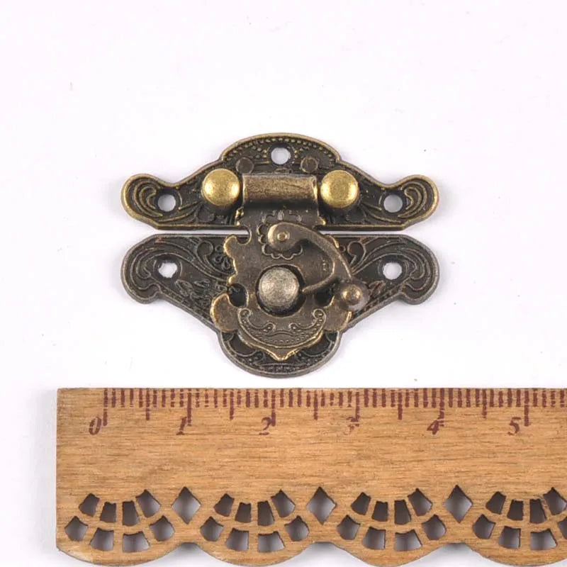 Vintage Brass Hardware Latch Hook Decorative Jewelry Box Hardware Wooden Boxes Furniture Buckle Clasp Lock Wood Case Hasp c2264 Qme