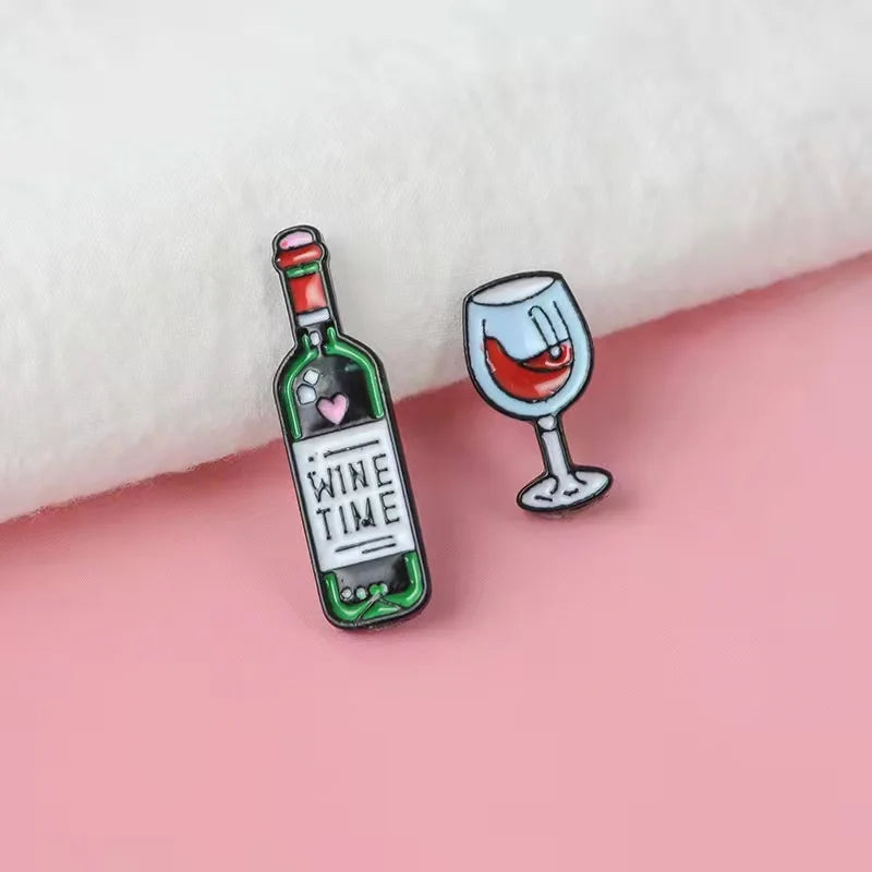 Bottle and Wine Custom Pin Lapel Pin Enamel Pins Badges Brooches for Men Women Unisex Food Jewelry Gift for Wine Lover Wholesale Qme