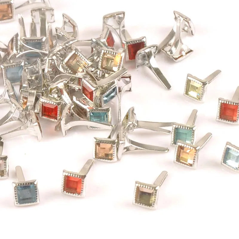 50Pcs Mixed Square Rhinestone Brads Garment Rivets Fastener Studs DIY Scrapbook Metal Crafts For Shoes Decoration 7x7x15mm c2199 Qme