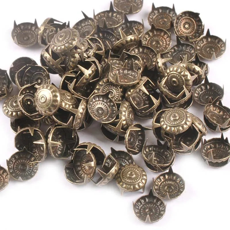 Bronze Four Brads Studs Spikes For Clothes Embellishment Scrapbook Home Decor Fastener DIY Metal Crafts Accessories 100Pcs c1917 Qme