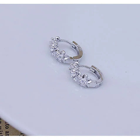 Top Sale 925 Sterling Silver Color Earring Woven Flowers Shape Hoop Earrings Embed CZ Crystal Pretty Earring For Wedding Gifts Qme