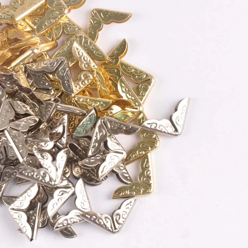 50pcs 14x14x2mm Gold Corner Protector For Books DIY Scrapbooking Photo Albums Folders Menus Metal Trilateral Corner Crafts C1580 Qme