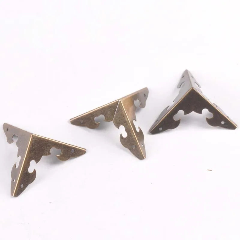 10Pcs Sliver/Brown Metal Corner Book Corners For Trilateral Albums Menu Corner Protector Diy Folders Edge Cover 30x30x30mm c1740 Qme