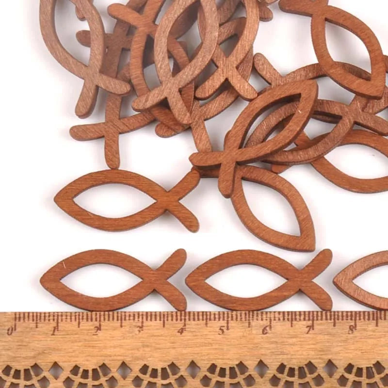 25Pcs Natural Brown Fish Hollow Wood Crafts Scrapbook DIY Wooden Ornaments Handmade Accessories Home Decor 15x35mm m0993 Qme