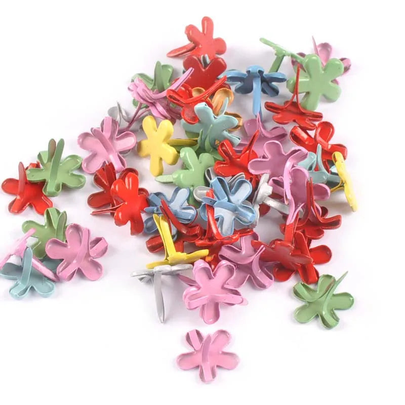 50pcs 12x14mm Mix Flower Pattern Brads Scrapbook Paper Crafting Embellishment Fastener Brad Metal Crafts For DIY Decor c2161 Qme