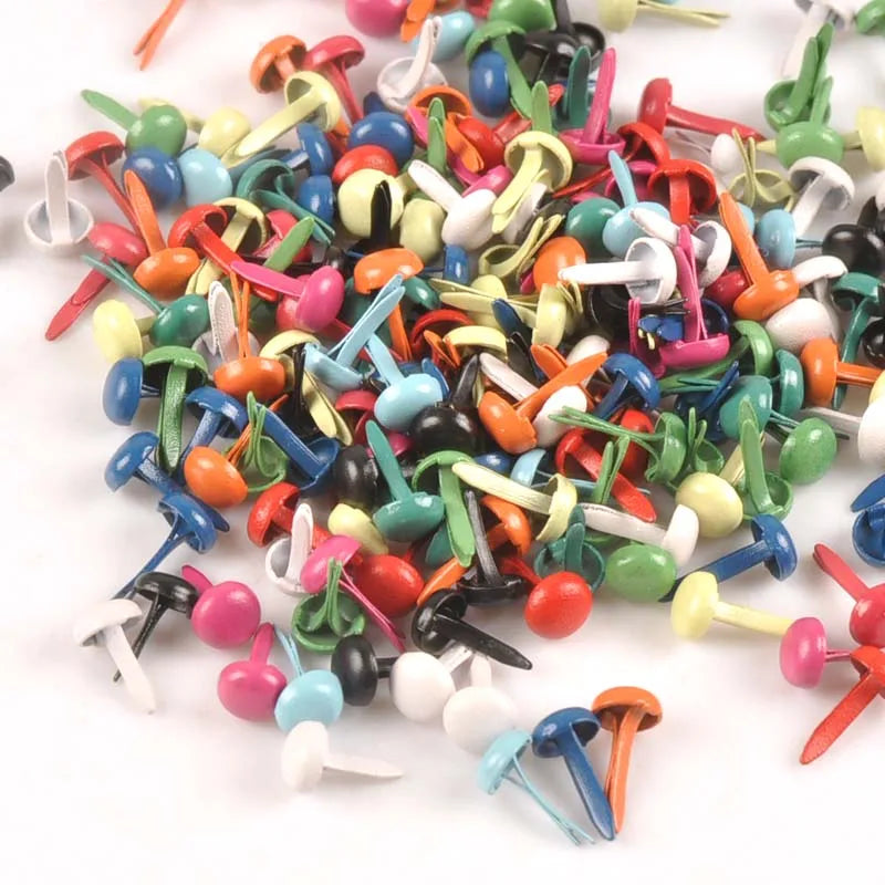 100Pcs 5X10mm Round Brads Metal Crafts Rivets Fastener DIY Scrapbooking Mixed Pastel Brad For Shoes Decor Embellishments c1114 Qme