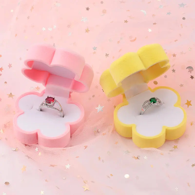 1 Piece Lovely Flower Jewelry Box Velvet Wedding Ring Box Necklace Display Box Gift Box Container Case for Jewelry Packaging Qme