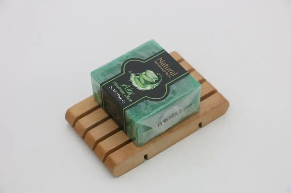 Natural Handmade Soap Bamboo Charcoal Oil Control Facial Cleaning Soap Chamomile Volcanic mud Hydrating Exfoliating Bath Soap Qme Aloe China Mainland