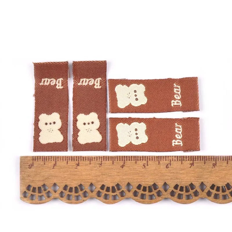 50Pcs Brown Cartoon Rabbit/Carrot Embroidery Labels For Sewing Accessories Care Bags Clothes Handmade Crafts Washable Tag c2890 Qme 3