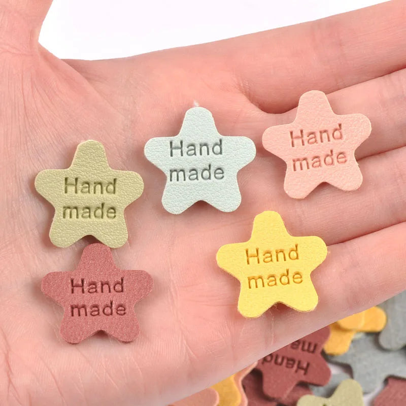 20Pcs/Lot Mixed Color Star Embossed leather Labels DIY Handmade Sewing Accessories For Kids Garment Bags Crafts Tags c3213 Qme