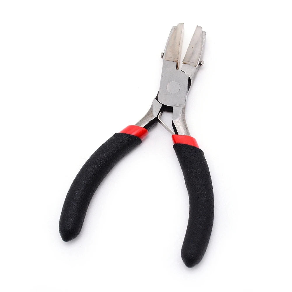 Pandahall Carbon Steel Jewelry Pliers Red Flat Nose Plier with Cover for Jewelry DIY Making Tools 142x98x8mm Qme 90x50x10mm