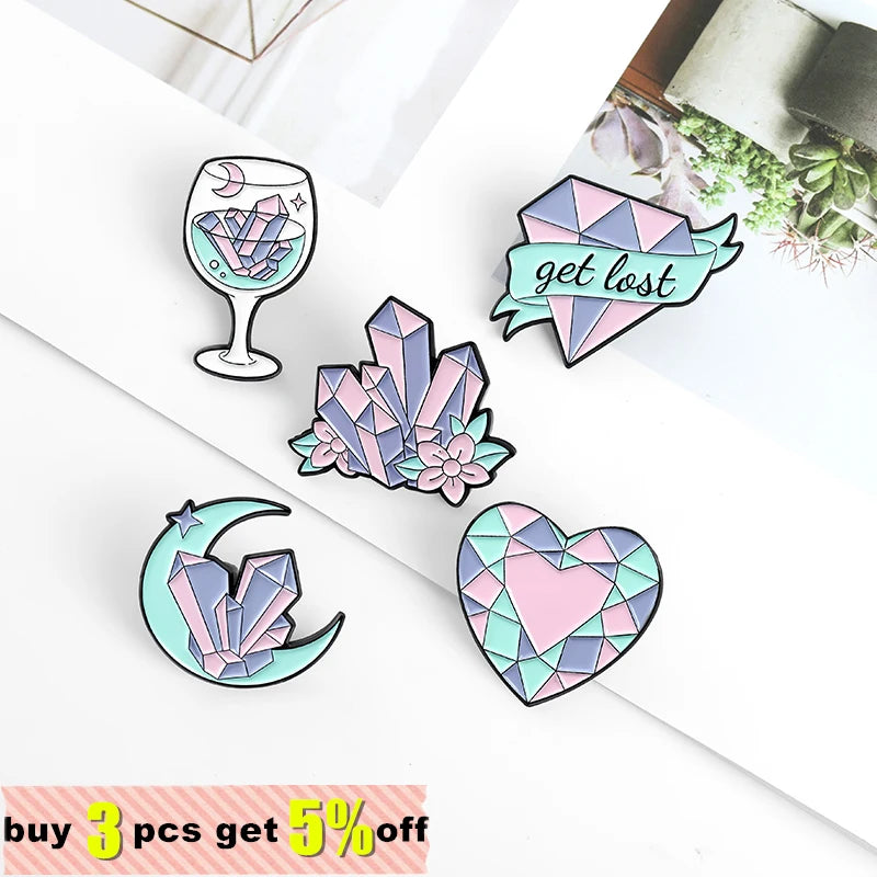 Pink Crystal Ore Enamel Pins Heart Moon Goblet Brooche for Women Backpacks Lapel Pin Cartoon Badge Jewelry Gift Wholesale Qme