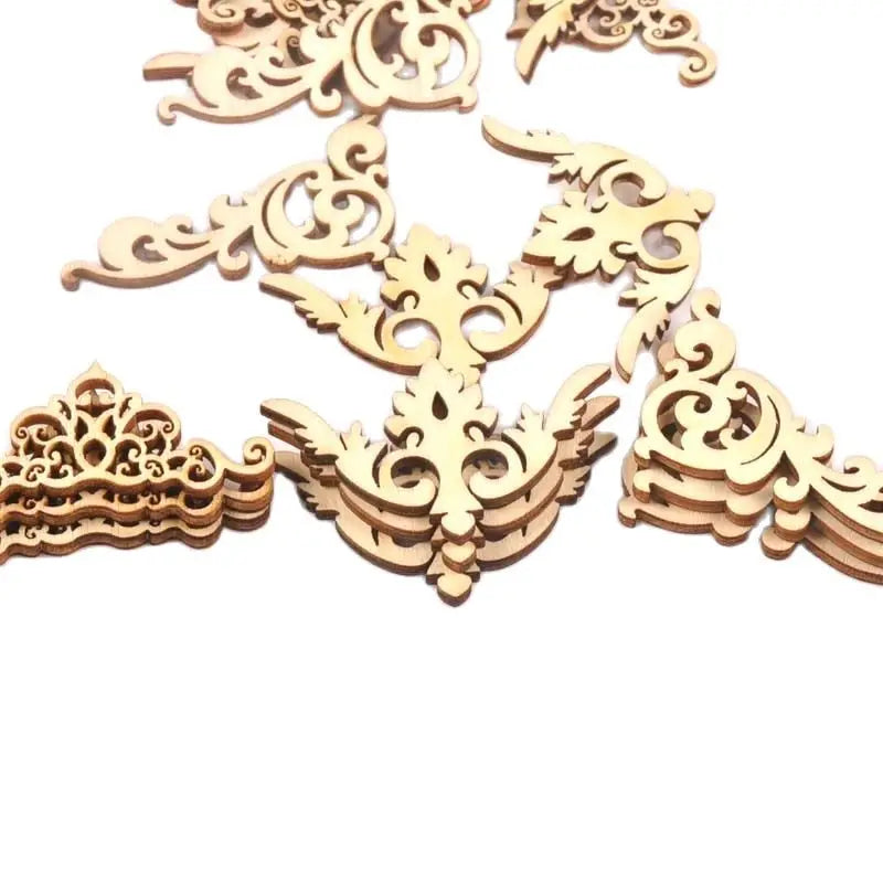 20Pcs 5cm Natural Wood Crafts Scrapbook DIY Book Corner Flower Lace Pattern Wooden Ornaments Handmade Album Corners m1835 Qme
