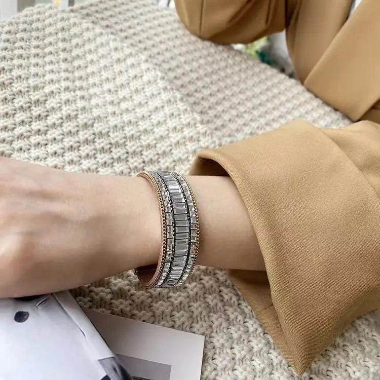Ladies Natural Stone Leather Bracelet Fashion Bohemian Braided Rope Wide Multilayer Winding Bracelet Men's and Women's Jewelry Qme