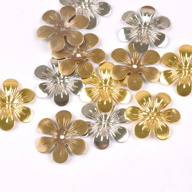 20pcs 10 Style Metal Crafts Wraps Filigree Flowers Connectors Embellishments For Scrapbooking DIY Home Decor Handicraft yk0762 Qme