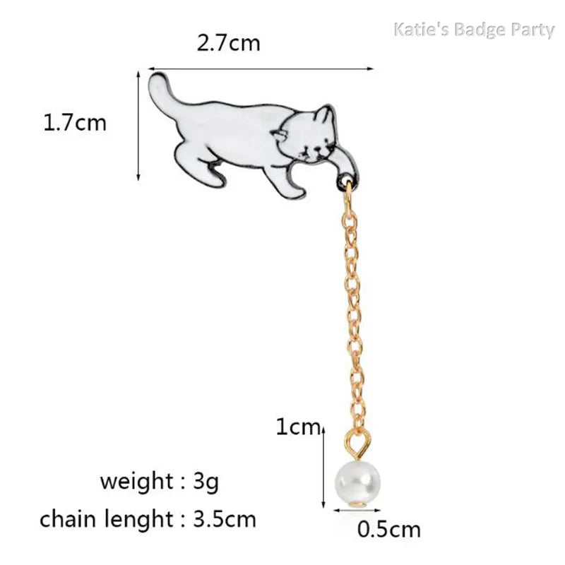 Cute Cartoon Cat Kitten Pearl Metal Brooch Pins with Chain DIY Button Pin Denim Jacket Pin Badge Jewelry Gift for Kids Wholesale Qme