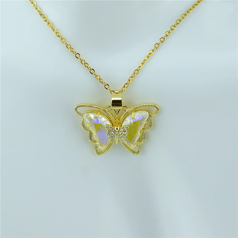New Fashion Sweet Women Girl Heart Crystal Butterfly Pendant Necklace Jewelry Elegant Charm Jewelry Gifts Accessories Wholesale Qme 9