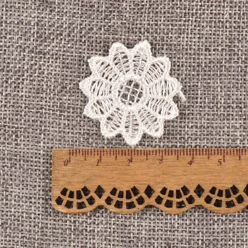 10-50pcs Random Mixed Flower Pattern Embroidered Lace Applique Mesh Trim For Garment Accessories Decoration Sew DIY Fabric C1501 Qme 20pcs 34mm