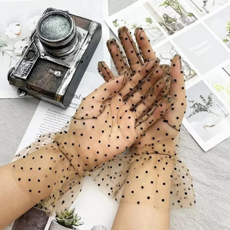 1 Pair Lace Gloves Fashion Autumn Summer Women Short Tulle Stretchy Qme A-6 One Size