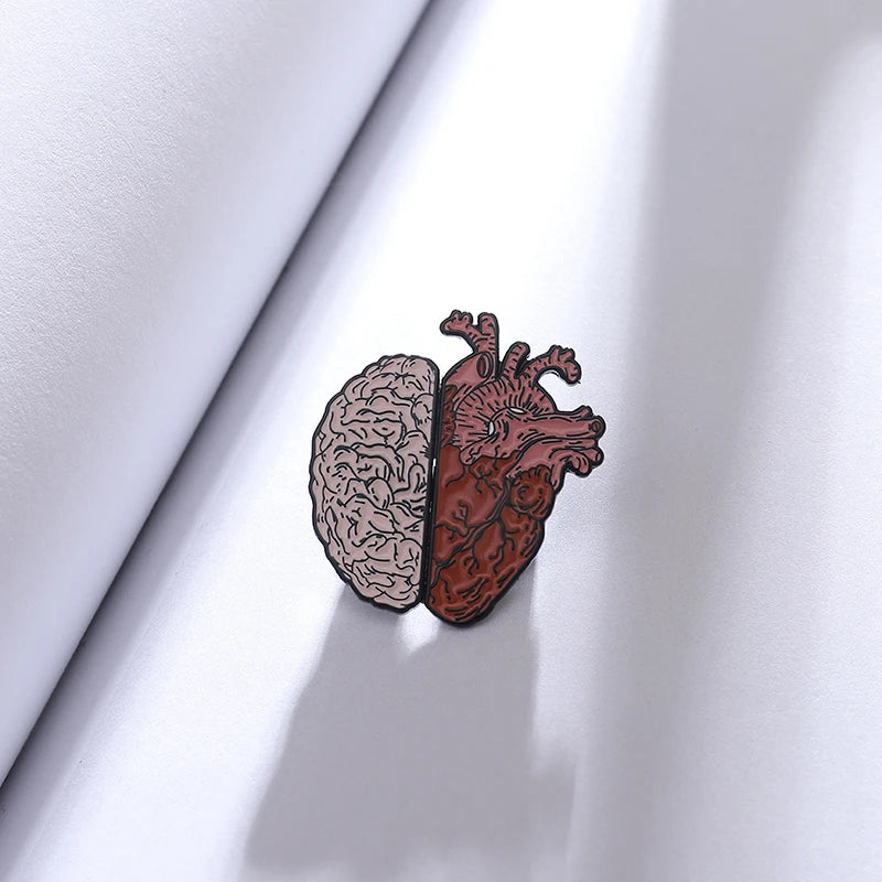 Heart and Brain Custom Enamel Pin Badge Human Heart Lapel Pin Brain Brooch Anatomy Art Jewelry Medical Anatomical Gift Wholesale Qme