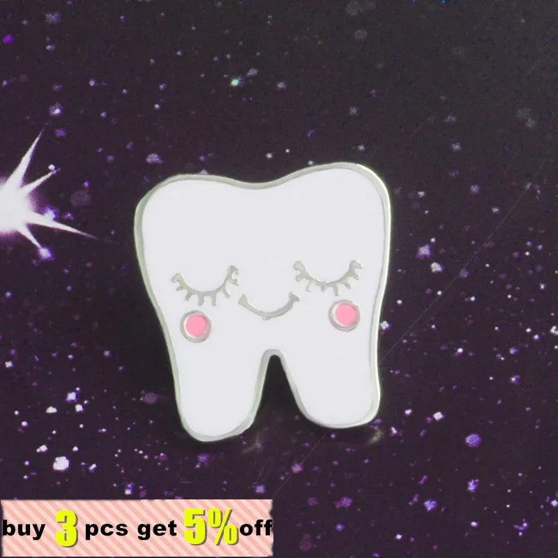 White Cartoon Smile Teeth Custom Enamel Brooche Cute Funny Medical Jewelry Accessories Kids Gifts Knapsack T-shirt Pin Wholesale Qme