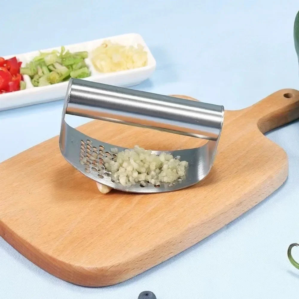 Manual Stainless Steel Garlic Mincer Crusher Press Fruit Vegetable Qme