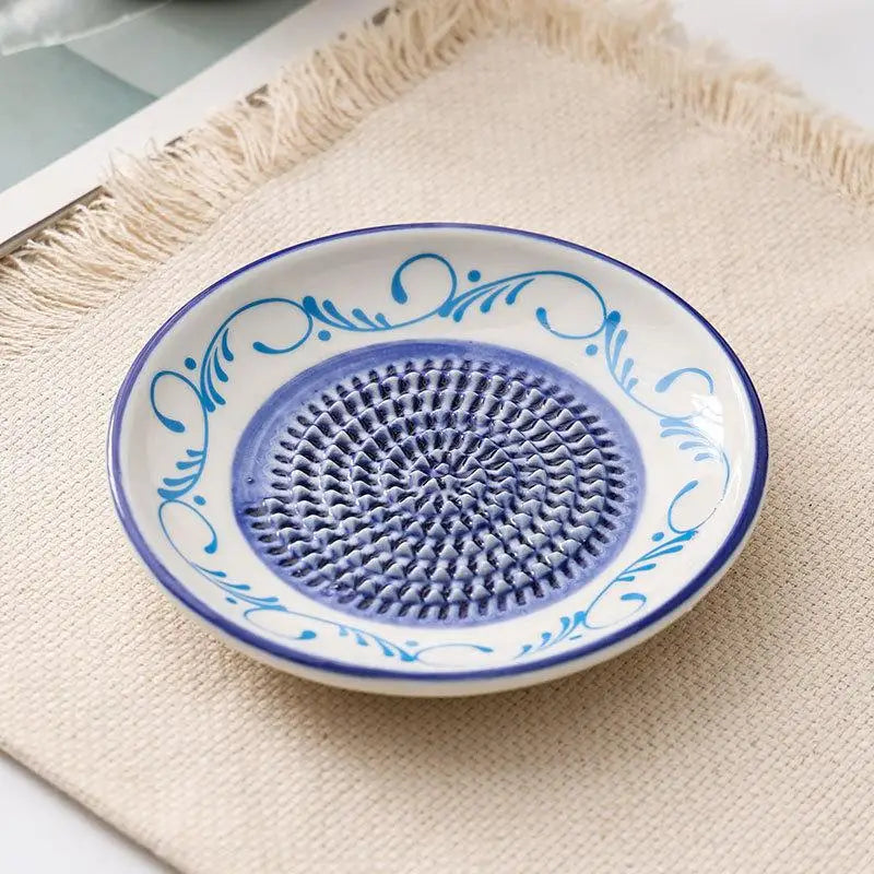 2-in-1 Ceramic Ginger Grater Round Plate Garlic Vegetable Grinding Qme A7