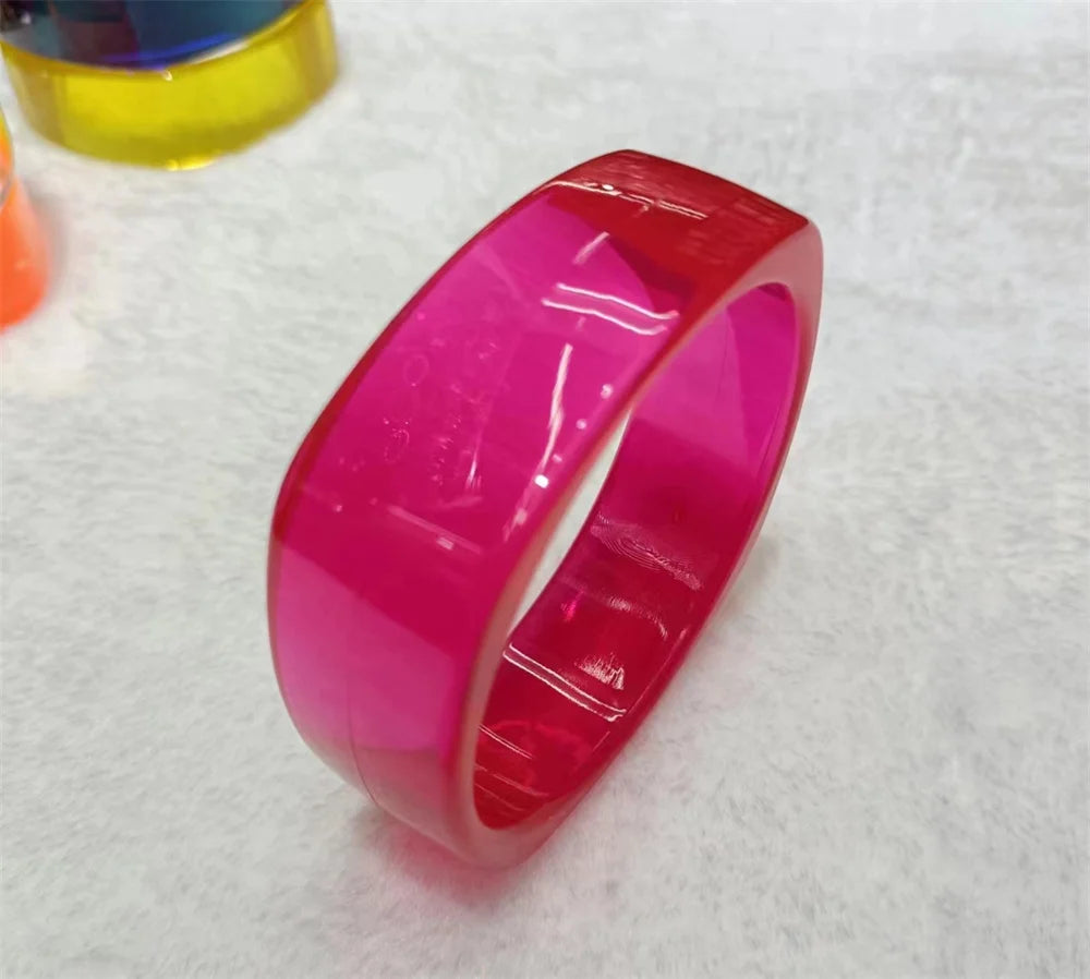 Vintage Acrylic Cuff Fashion Bangles for Women New Trendy multicolour Wide Geometric Resin Simple Bracelets Charm Jewelry Qme Transparent Rose Red 60-64mm